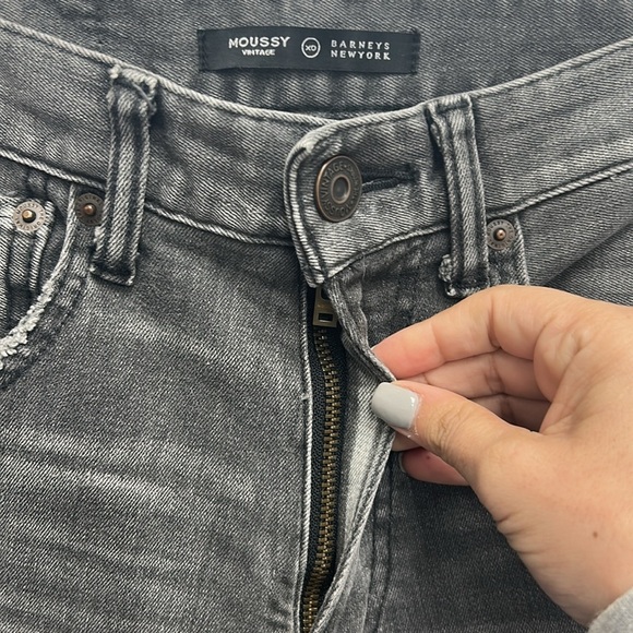 Moussy distressed faded Black Jeans - Picture 3 of 6